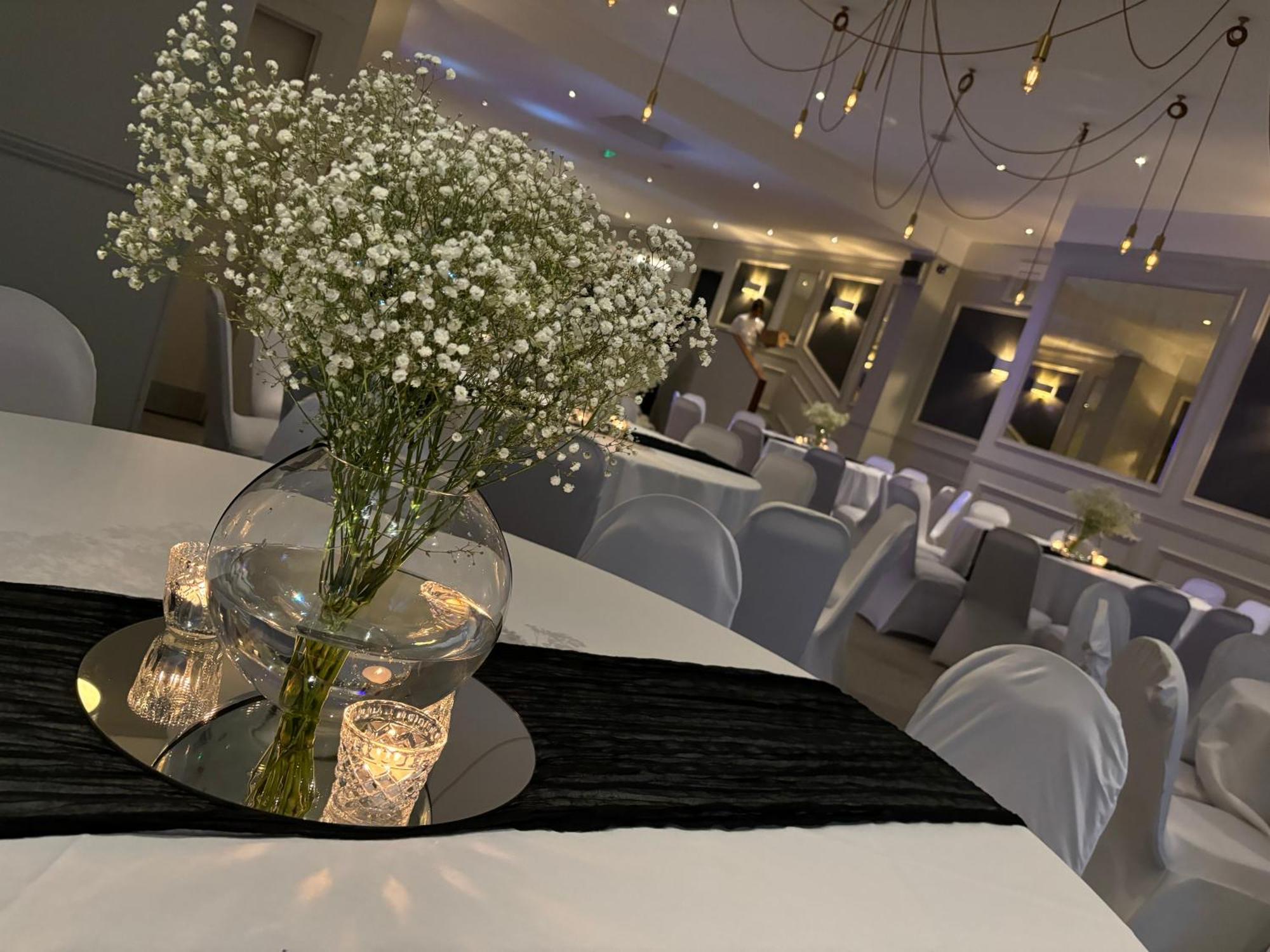 The Georgian Hotel Coatbridge Bagian luar foto