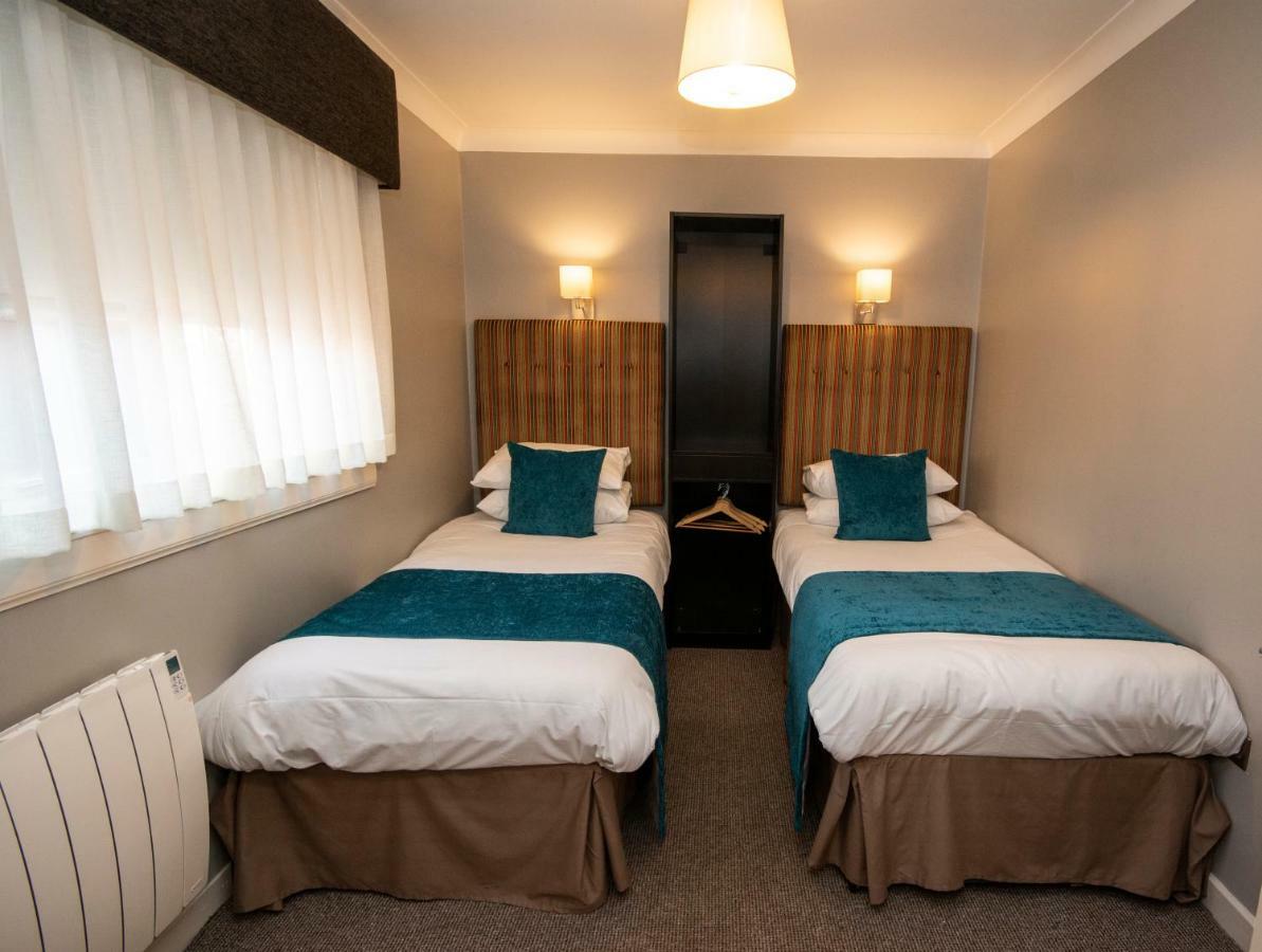 The Georgian Hotel Coatbridge Bagian luar foto