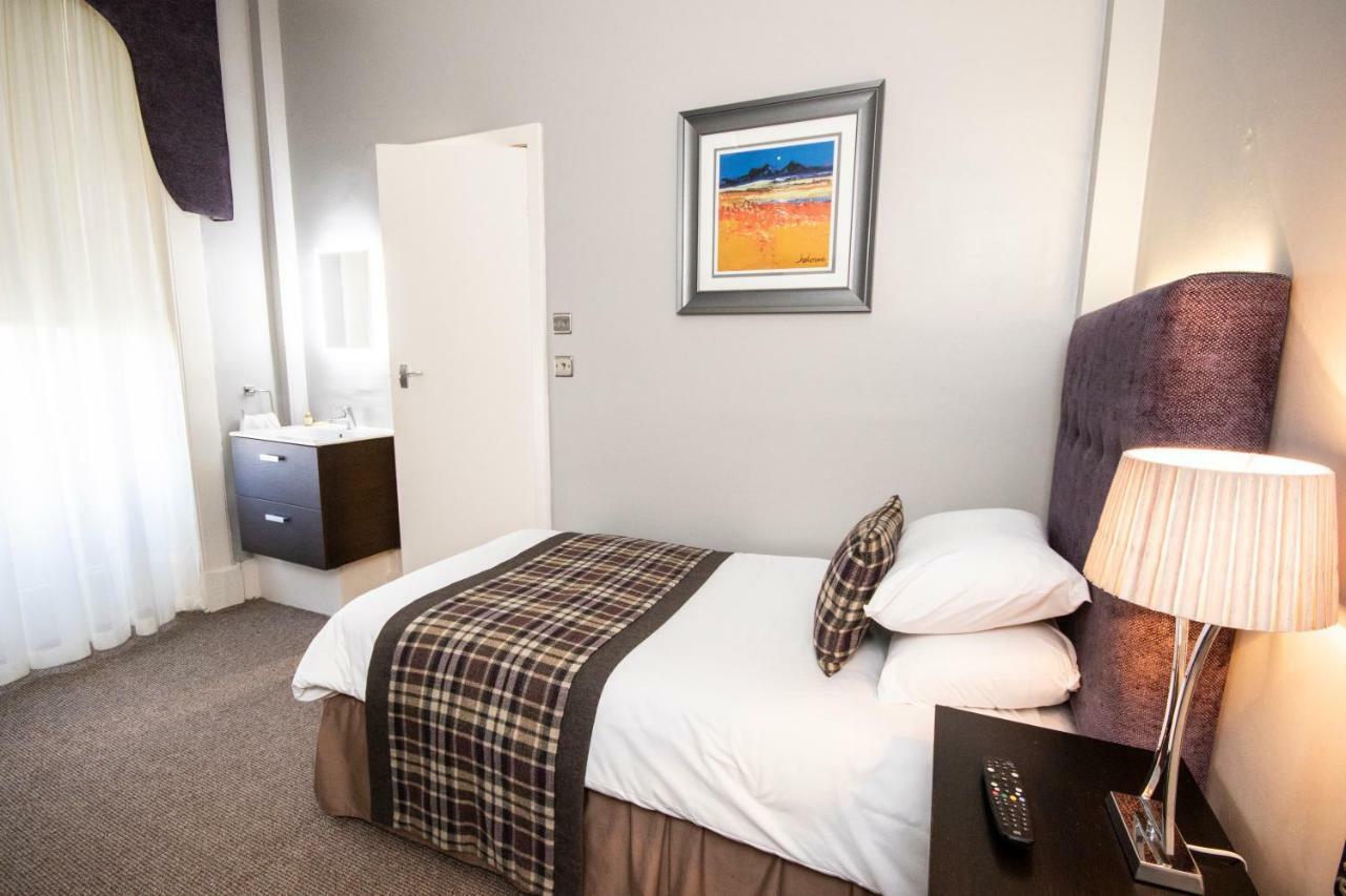 The Georgian Hotel Coatbridge Bagian luar foto