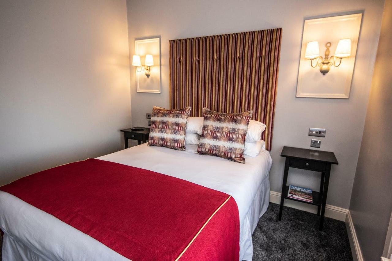 The Georgian Hotel Coatbridge Bagian luar foto
