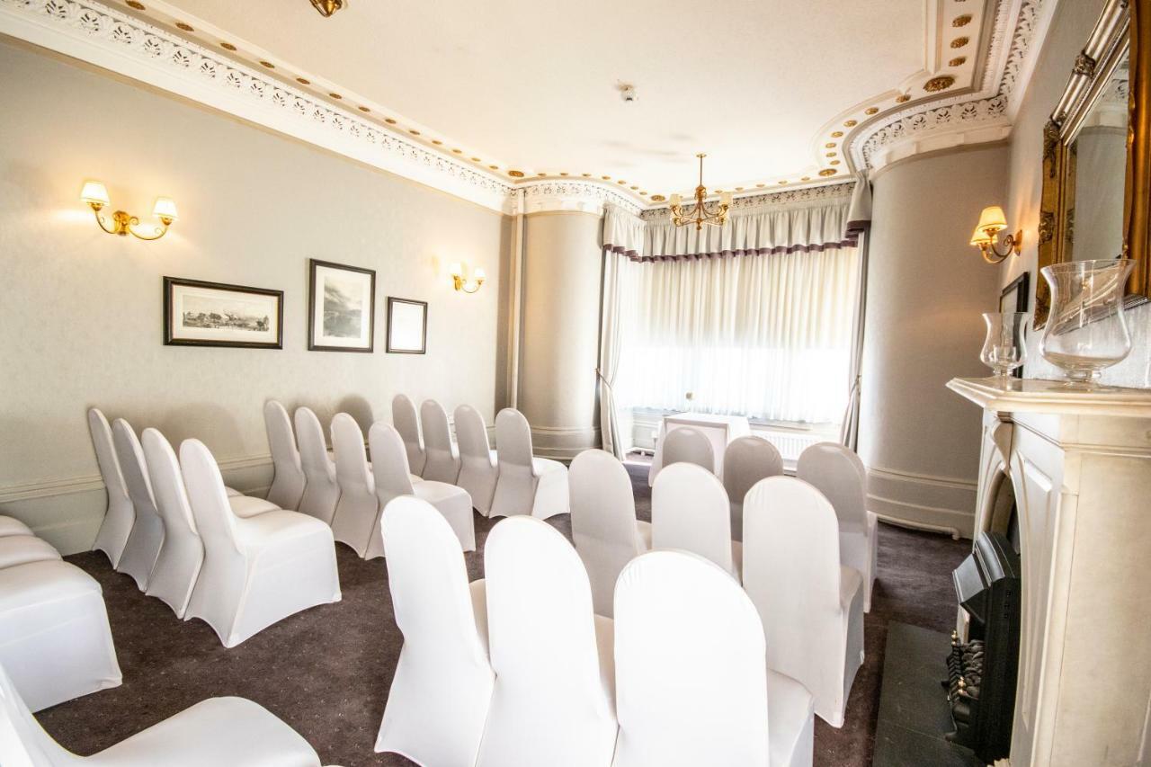 The Georgian Hotel Coatbridge Bagian luar foto